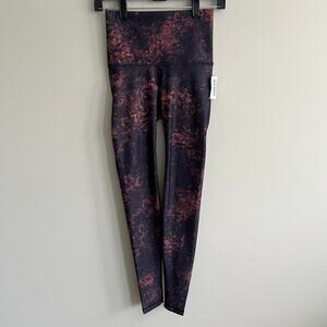 Old Navy Extra High Rise Powersoft Leggings Go Dry Purple Pink Galaxy XS NWT